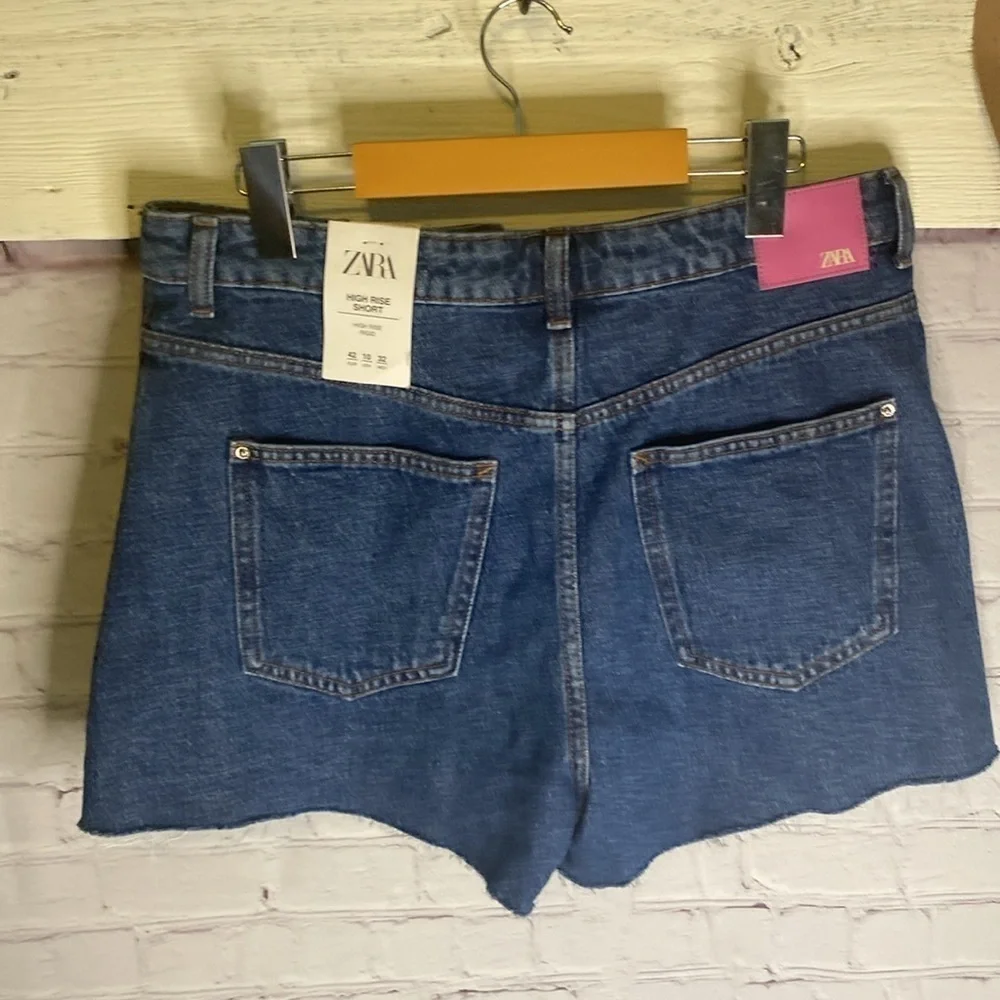 Zara Jean Shorts Raw Distressed Hem High Rise Dark Wash Size 10 - Picture 9 of 15